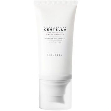 Солнцезащитный крем SKIN1004 Tone Brightening Tone-Up Sunscreen SPF50+ PA++++, 50 мл на KRKR.COM.UA