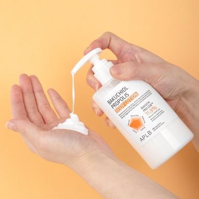 Лосьйон для зміцнення шкіри з бакучіолом і прополісом APLB Bakuchiol Propolis Body Lotion, 300 мл на KRKR.COM.UA