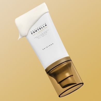 Легкий сонцезахисний крем з центеллою азіатською SKIN1004 Madagascar Centella Air-Fit Suncream Light, 50 мл на KRKR.COM.UA
